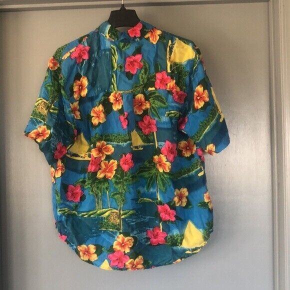 VILLAGE FAIR Vintage Silk Tropical Floral Button Up Size Large Short Sleeved Top - Picture 2 of 5